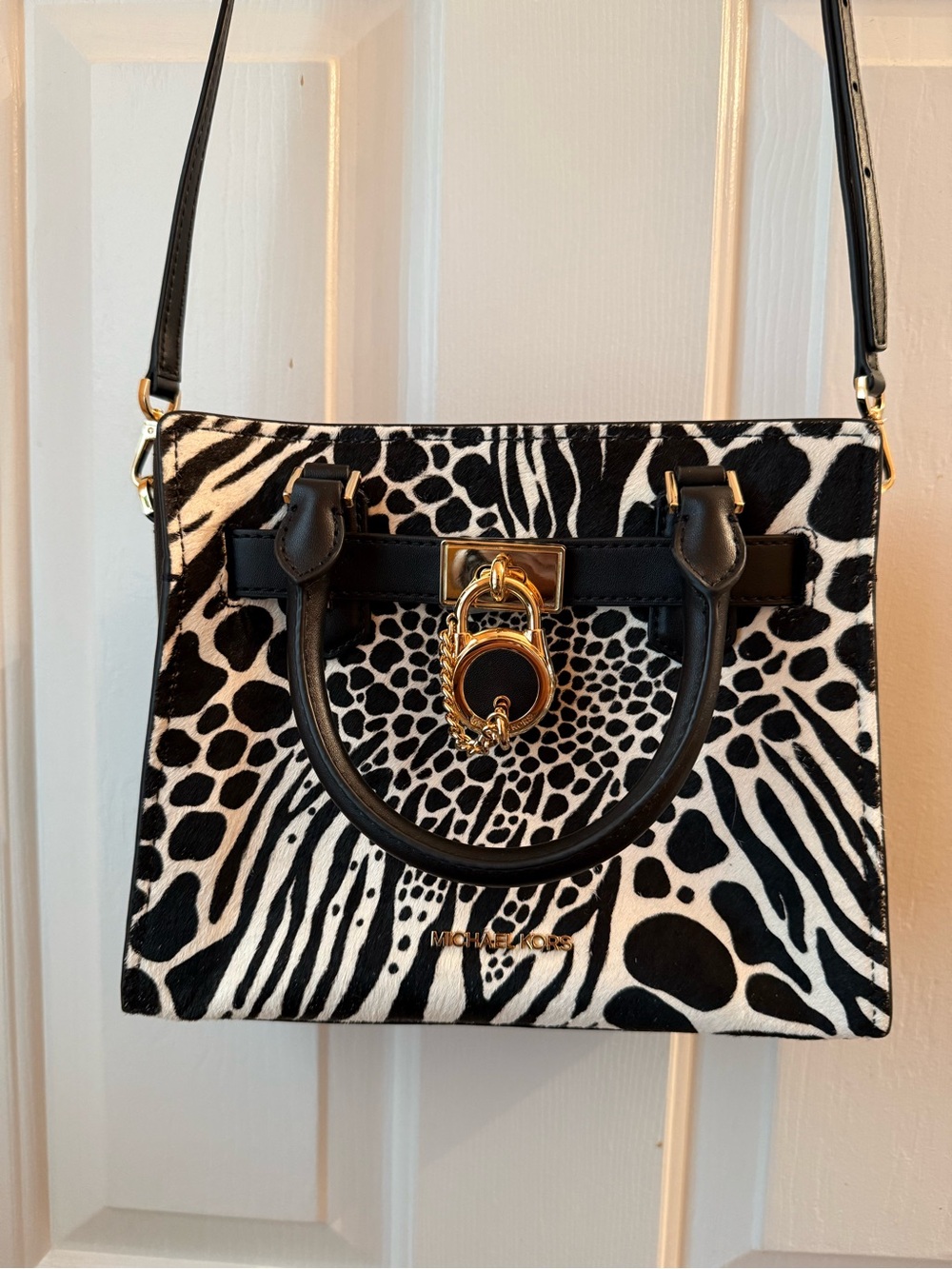 Micheal Kors Hamilton Small Haircalf Satchel. Top-Handle Bag with Gold Hardware